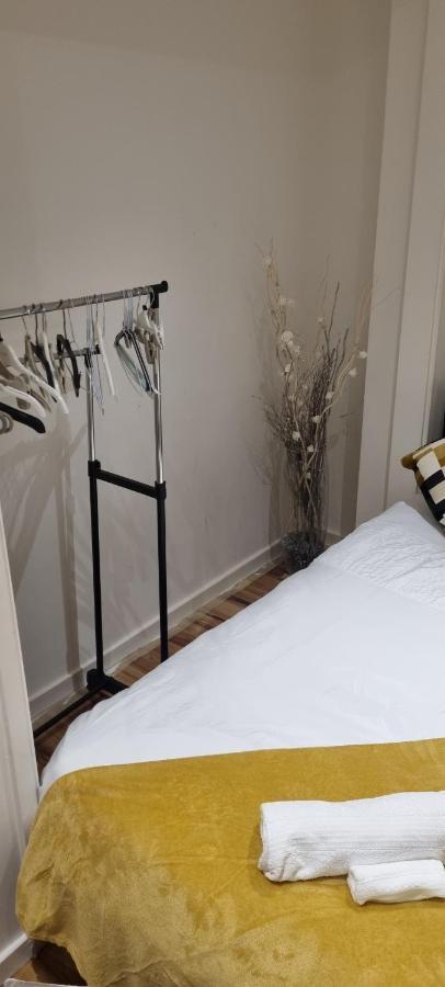 Beautiful Rooms With Free On Street Parking In Sydenham 런던 외부 사진